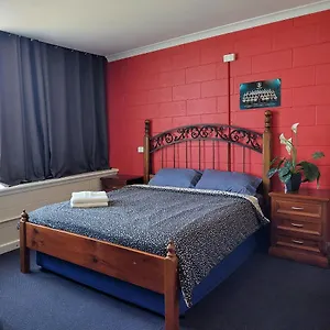  Hostel Port Backpackers
