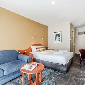3* Hotel Tonsley