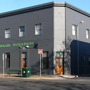  Hostel Backpackers
